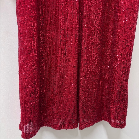 Ivy City Short Lady Red Sequin Long Sleeve Dress - Picture 7 of 8